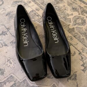 Calvin Klein Enith Square -Toe Patent Flats